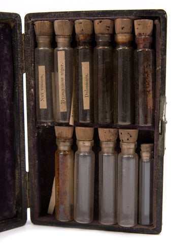 Doctor's Chemical Kit - 11 Glass Vials